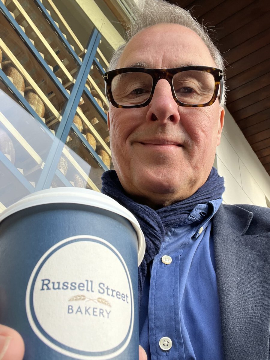 Pit-stop for Leinster fans on Saturday: the AMAZING Russell St Bakery, next to Croker! Best Danish in Dublin (and better than any I had in Copenhagen 🇩🇰 last week).