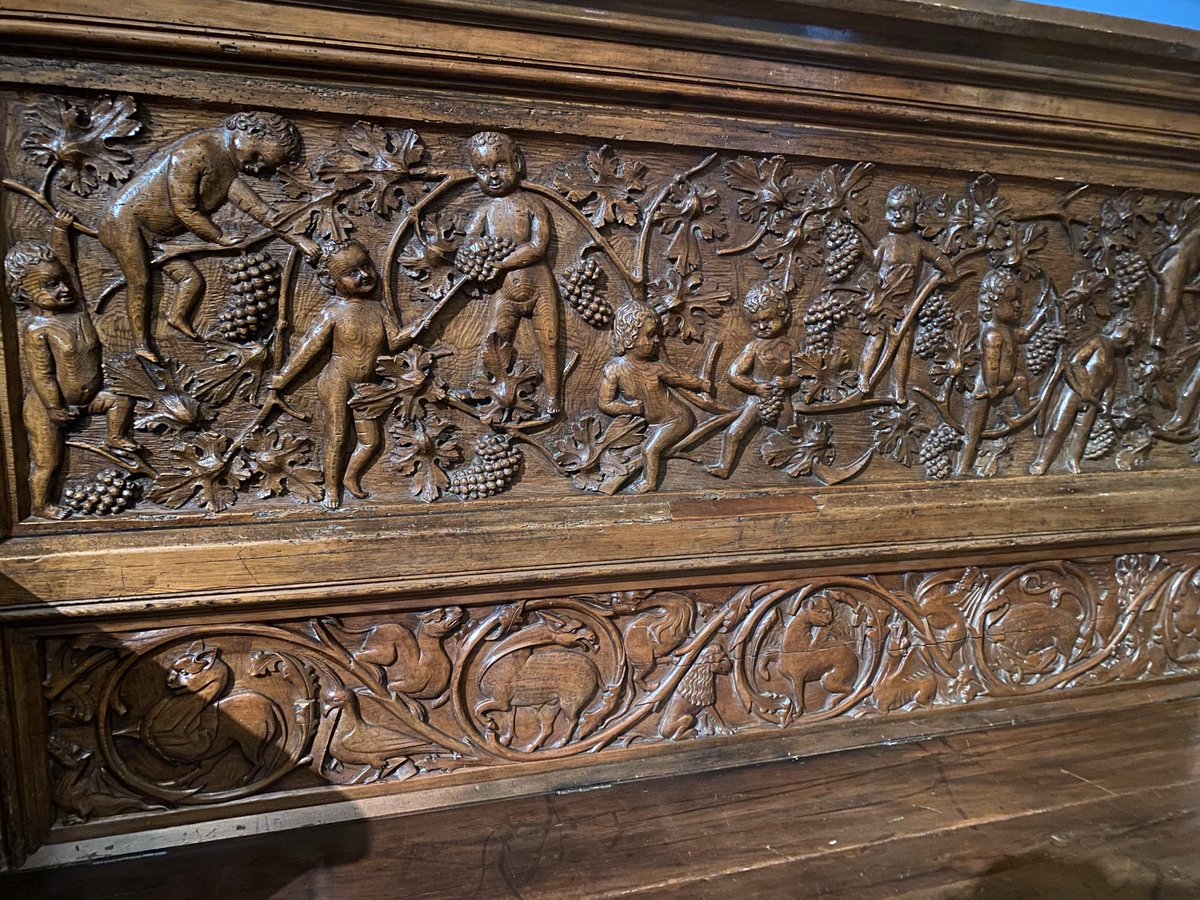 #Woodensday a wonderful carved wooden bench from Cuenca #Espana ⁦@Museo_Lazaro⁩