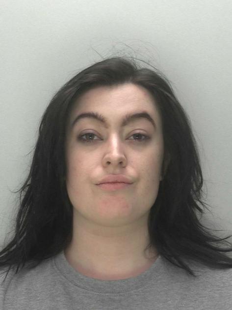 Stalker Nina Tiptaft threatened to kill Stroud couple dlvr.it/T6Fvdz