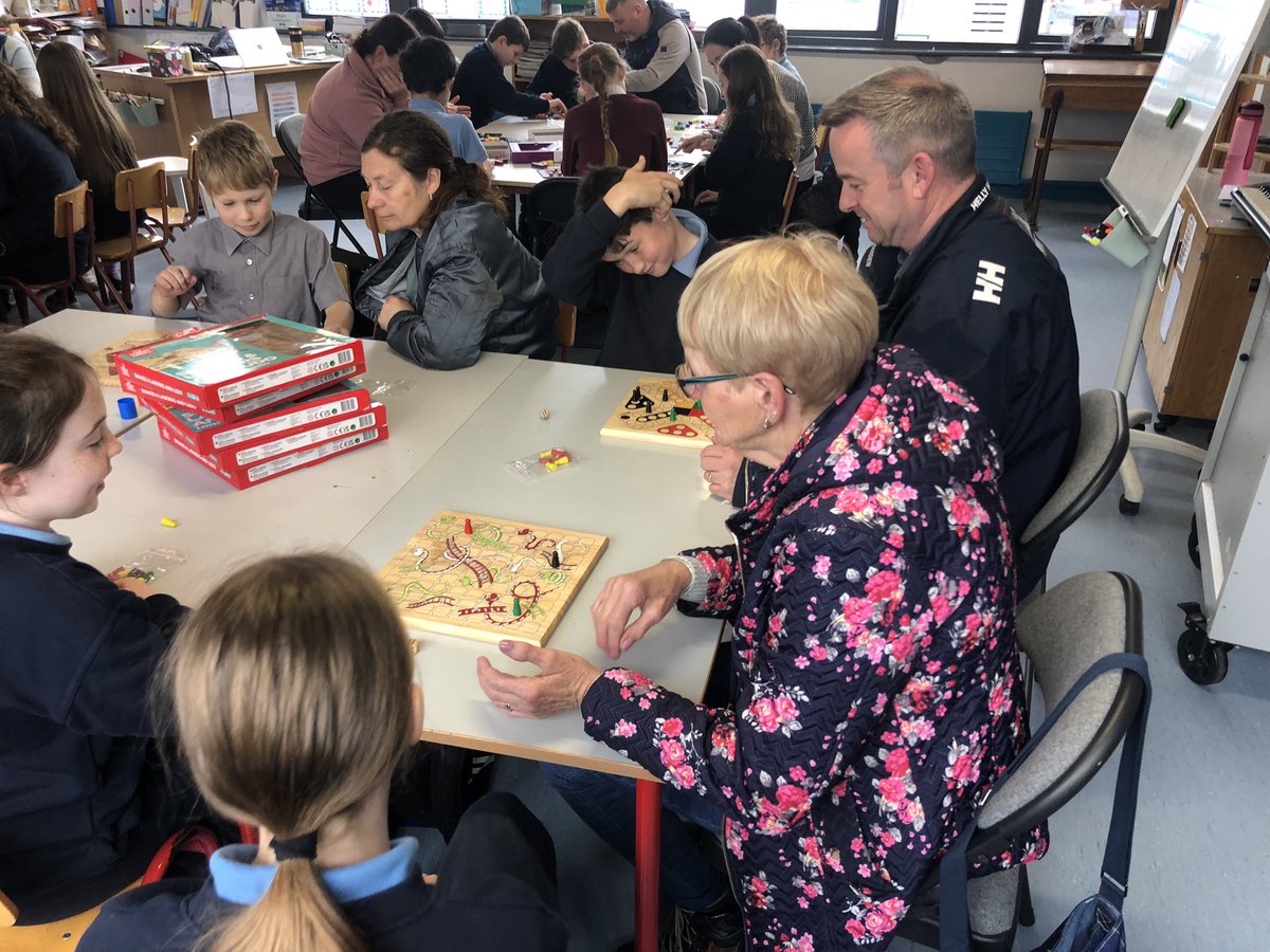 HsclStSenan's tweet photo. Board Game Day with Parents in Ms. Brew’s 4th Class @st_senan @4thMsBrew https://t.co/xYsldr46MM
