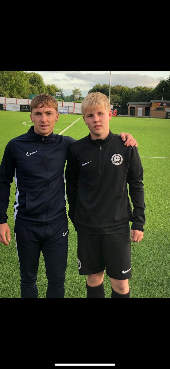 EliteFootballD1's tweet image. Jack attended our football sessions at Eastwood CFC 5 years ago⚽️🏟️

Fast forward 5 years, we’re proud to say Jack is part of the EFD Family as a Coach &amp;amp; Primary School Mentor 💙.  A brilliant role model, inspiring &amp;amp; guiding children every day through the power of sport ⚽️💫