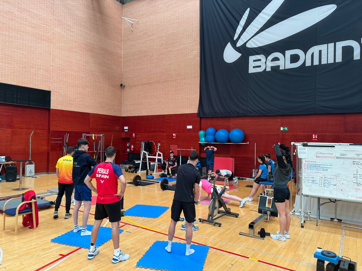 El #DiaDelTrabajador se celebra... TRABAJANDO 🔥 La actividad no para en el #CARMadrid del @deportegob. 🔜 Campeonatos de España Absoluto y Parabádminton.