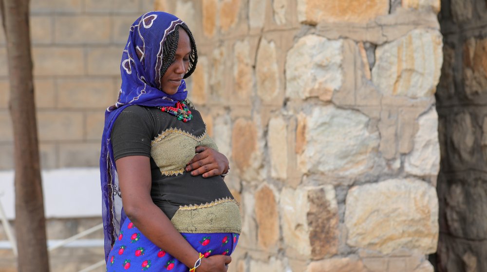 Married at 14, a mother of 5 children & another on the way at 24, Handiya's path to motherhood was arduous. Yet, on a visit to Chifra Hospital & the Women & Girls Friendly Space supported by @UNFPA, she found her voice. Discover her journey here👉 unf.pa/44uPpD5