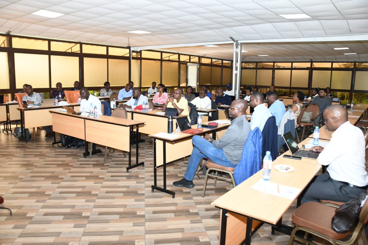 Irrigation PS Ephantus Kimotho @EphantusKim presided over the opening of the negotiation and project agreement retreat for the Galana Kulalu Food Security Project. The retreat was attended by representatives from the National Irrigation Authority and Selu Limited, a private