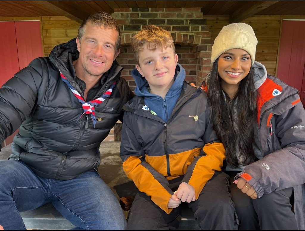 Proud to have been awarded the Gold Blue Peter badge alongside Harry, a Scout who cycled from Lands End to John O'Groats twice! What a legend! You can find out more about why we received our badges by watching the episode now on @cbbc and iPlayer. #BluePeter #Goldenbadge #Scouts