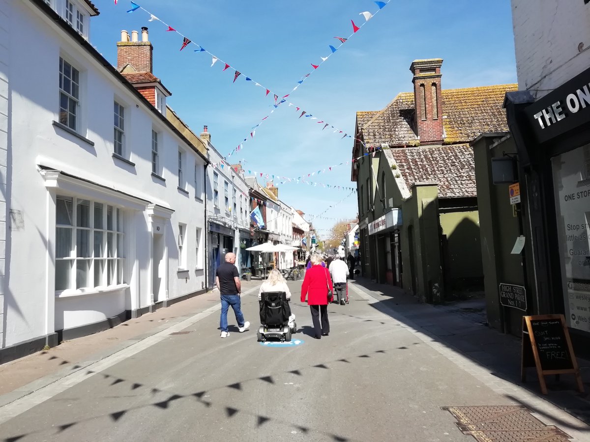 Walk this May! It’s the first day of @livingstreets National Walking Month and we’re challenging you to fit 20 minutes of walking into your day. How many #Try20 tips can you tick off? livingstreets.org.uk/get-involved/n…