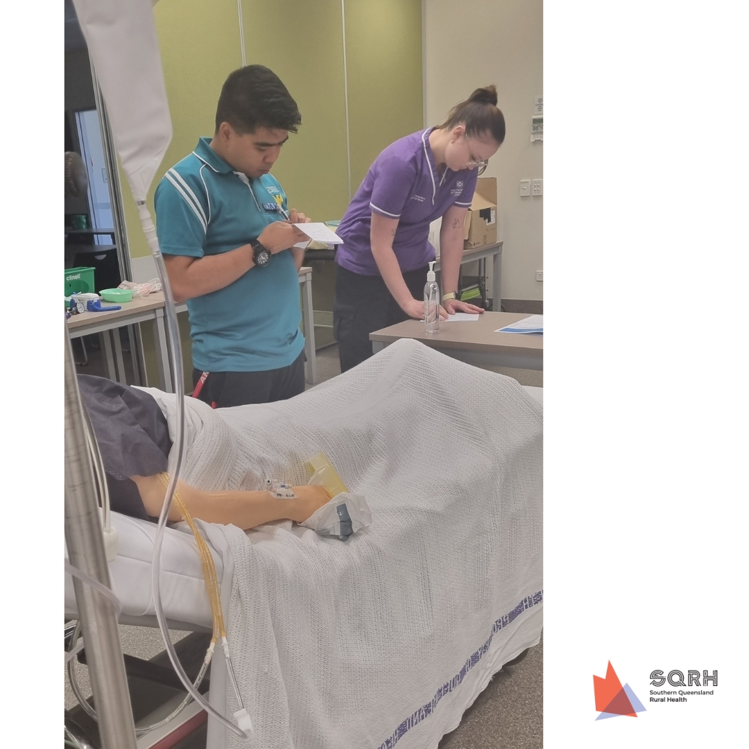 UQ's Dr. Lori Delaney and SQRH's Dayle Osborn led nursing students through a simulated 'respiratory status' scenario, enhancing skills and teamwork. Students Alicia, Reena, and Dan valued the experience of practising skills and reflected on their progress. #SQRH #NursingStudents