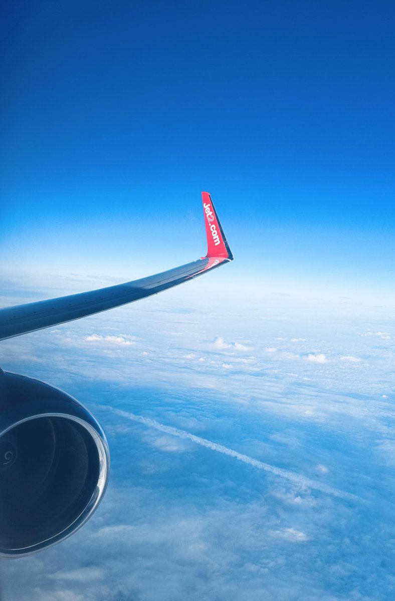 Is it #WingWednesday, #WanderlustWednesday, or #WindowSeatWednesday? 

Whatever you want to call it, we just wish we had this view right now! 😍

📸 Paul E. on Facebook