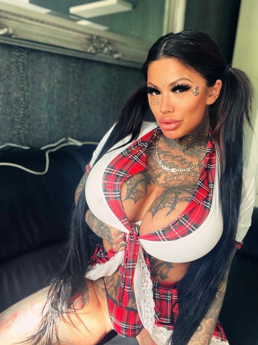 Wie sexy kann man eigentlich sein?! Omg!  Besucht mal die unglaublich geile @Teufelsweib069,folgt ihr<a href="/tag/stripchat"class="tags"><span>#stripchat</span></a><a href="/tag/stripchatlive"class="tags"><span>#stripchatlive</span></a>