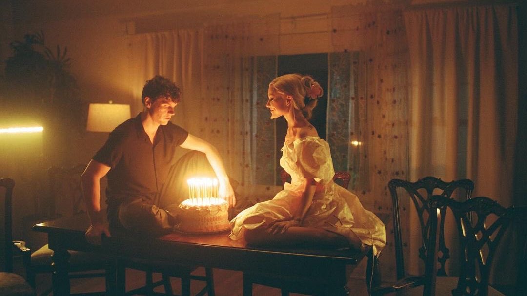 agrandeawards's tweet image. Repost &amp;amp; reply with 
“I’m voting for #ArianaGrande #ArtistaFemininaInternacional #EternalSunshine #AlbumEpInternacional at the #SECAwards”

GOAL: 1.000 replies
Follow @secawards to make your votes count.