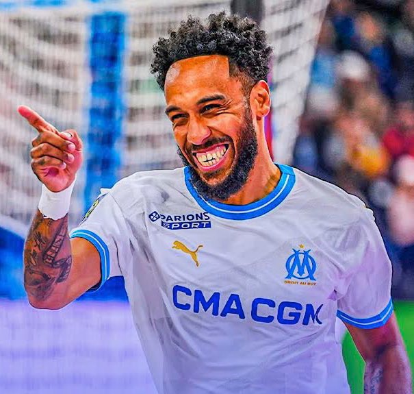 Pierre-Emerick Aubameyang has been nominated for the Player of the Season award in the French Ligue 1 🇫🇷 The former Arsenal, Chelsea, Dortmund and Barcelona striker has 38 goal contributions in 46 appearances this season for Marseille at age 34 🤯🤯