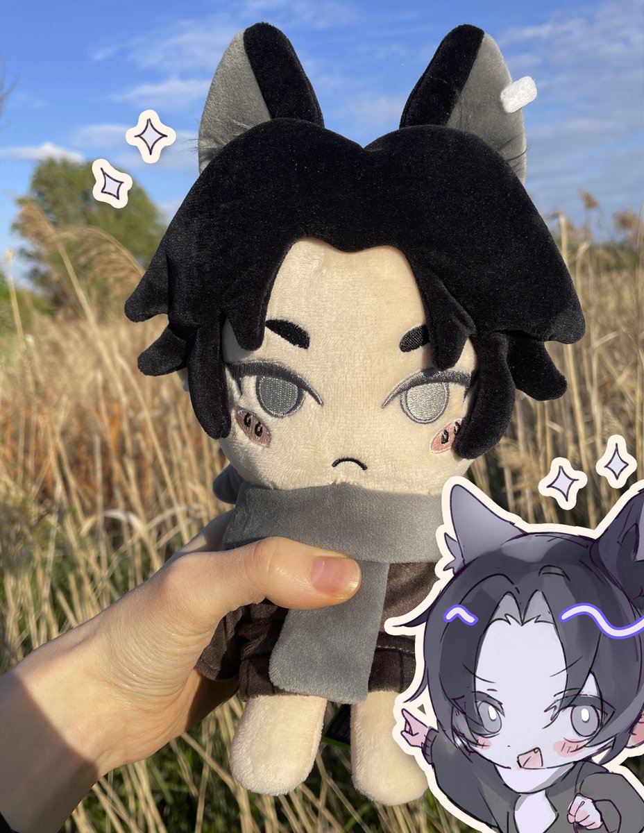 Look who's finally there! He's now available for Pre-order for a limited time! Once it's funded it get's produced :3 Check the link in the comments and bio to get yourself a Rin!✨