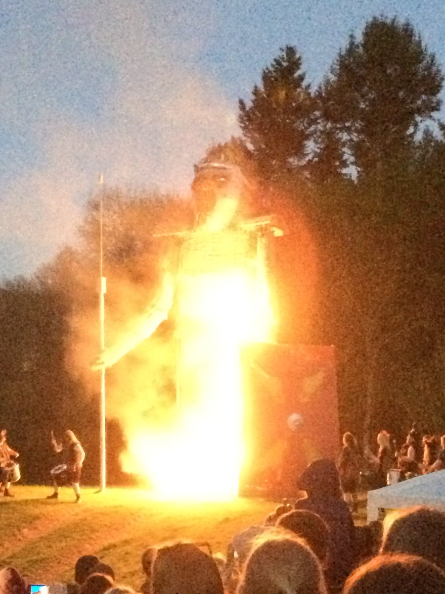 The roaring flames of Beltanes past. That time ⁦@butserfarm⁩ made the wicker man a Roman legionary, 2018. #Beltane