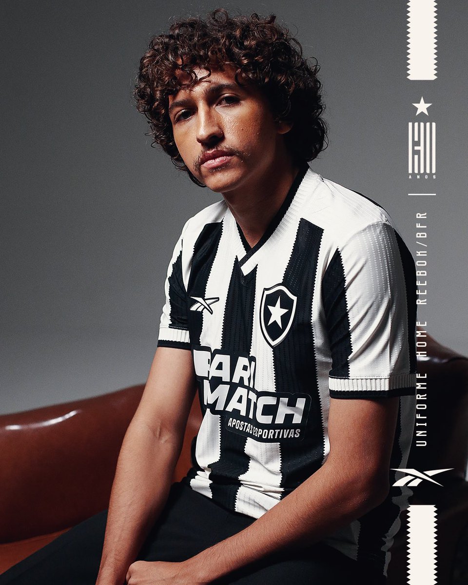 🚨 Shirt Alert 🚨

Reebok are back in business, last night the new Botafogo home shirt was unveiled.

It features a 'zig-zag' stripe design to replicate the knitted textures of the shirts from the 50s and 60s alongside a v-neck collar, 'a trademark of glorious times'.
