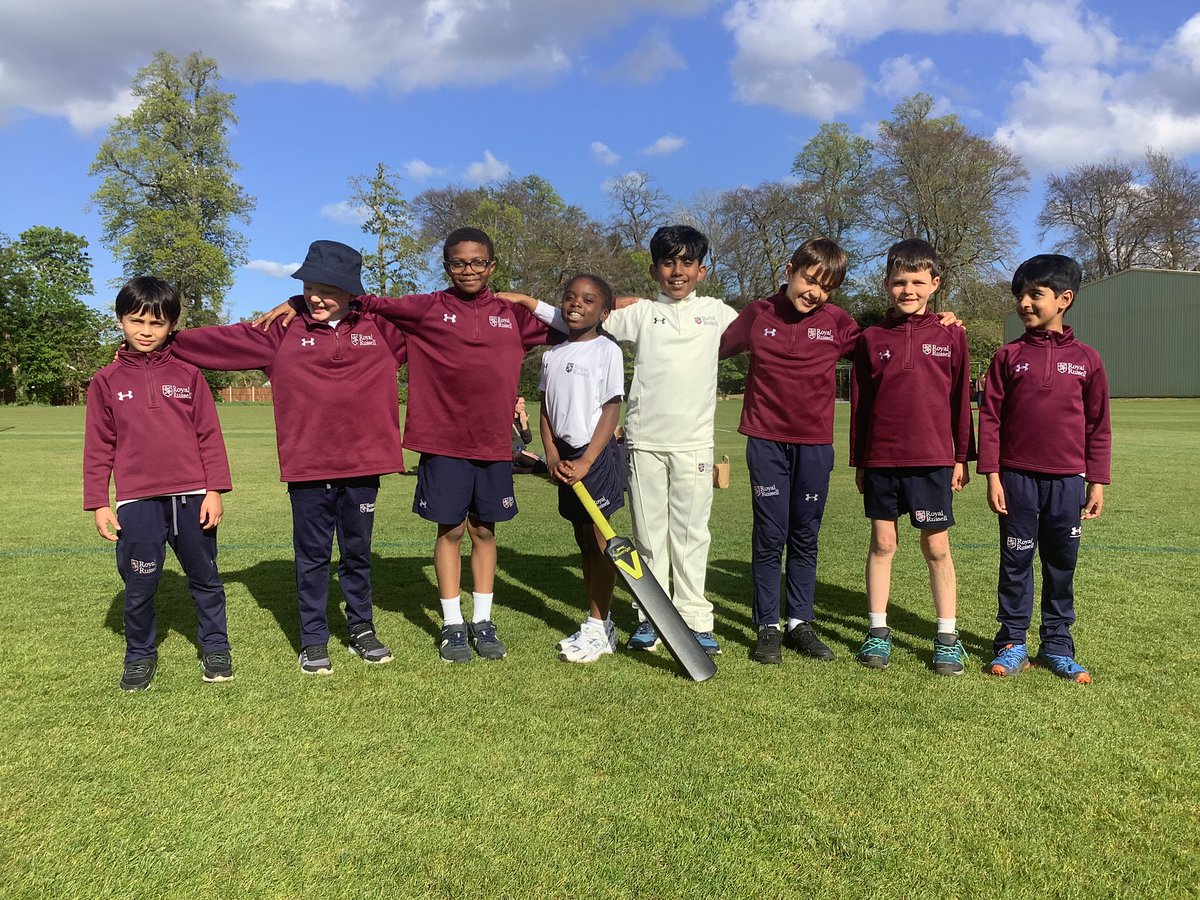 With the sun shining it was fabulous to have the U9s playing in some very close and exciting games of cricket 🏏 A draw for the A’s, narrow losses for the Bs and Cs and a brilliant win for the Ds. Best of all lots of smiles and the enjoyment was clear to see #proud #cricket