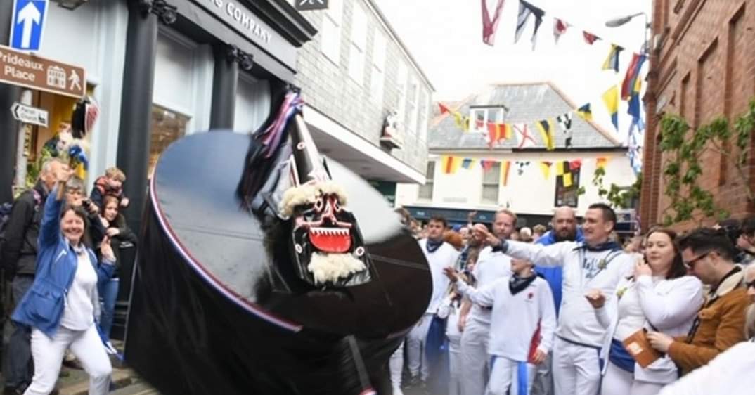🌻OBBY OSS PADSTOW MAY DAY🌻 (Wednesday) 1st May 2024 Good morning. Well, it's that time of year when the people of Padstow celebrate the arrival of spring. Padstow is very well known for its 'Obby Oss' or May Festival. Although it is unclear, the origin of the festival, it…