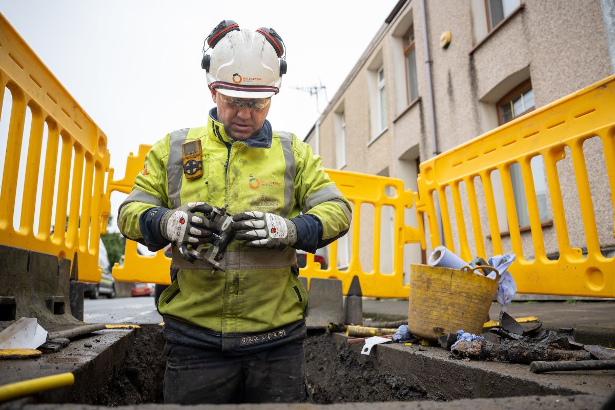 📍𝙇𝙡𝙖𝙣𝙙𝙪𝙙𝙣𝙤 👷🏻‍♀️Final phase of gas pipe upgrade project in progress @ConwyCBC 💰£500k invested 🏡Keeping local gas flowing reliable 🚧7 - 20 May ✅Gas network ready to transport more sustainable gases #GasGoesGreen Find out more ⬇️ buff.ly/3JAvol0