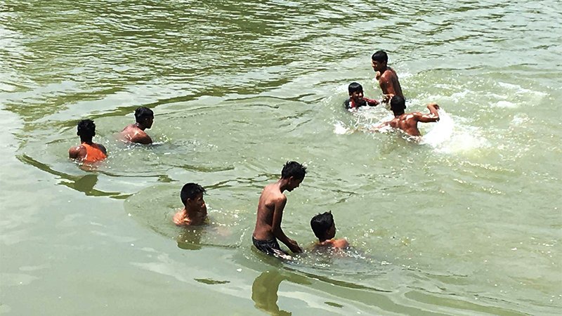 ভয়ংকর এপ্রিল দেখল দেশ, ১৫ জেলায় ৪০ ডিগ্রির ওপর তাপমাত্রা