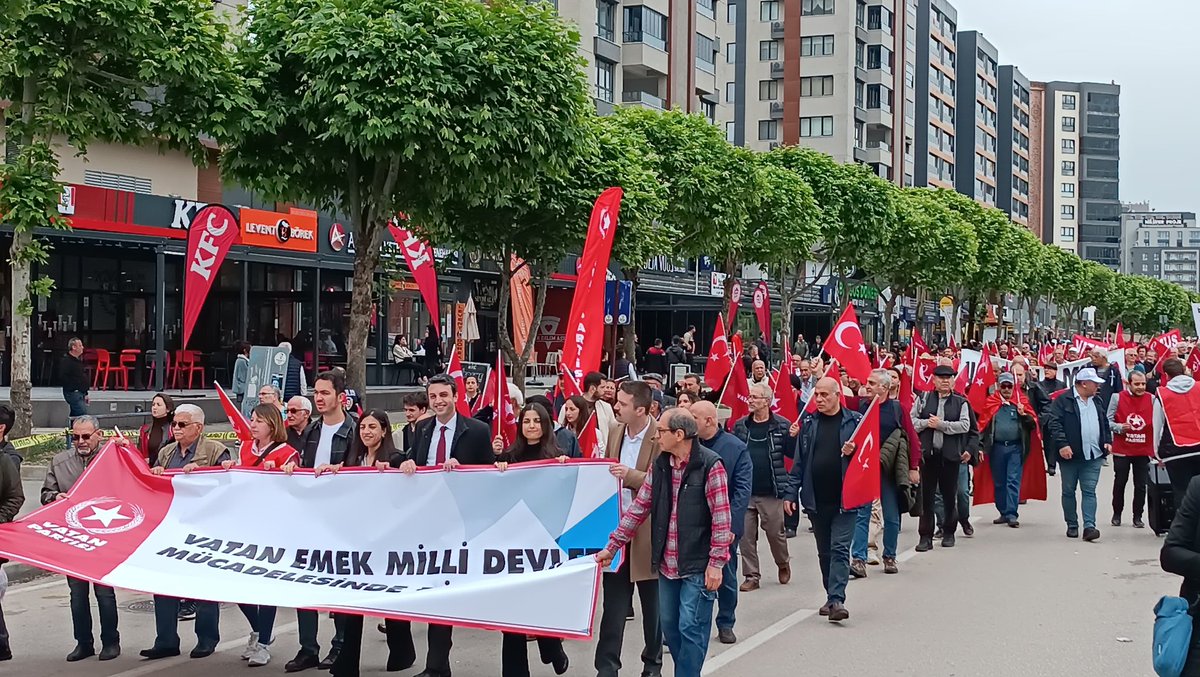 1 Mayıs'ı Bursa'da işçi sınıfının öncü sendikası Türk-İş'le birlikte kutluyoruz!

Vatan, emek, milli devlet mücadelesinde birleşelim!