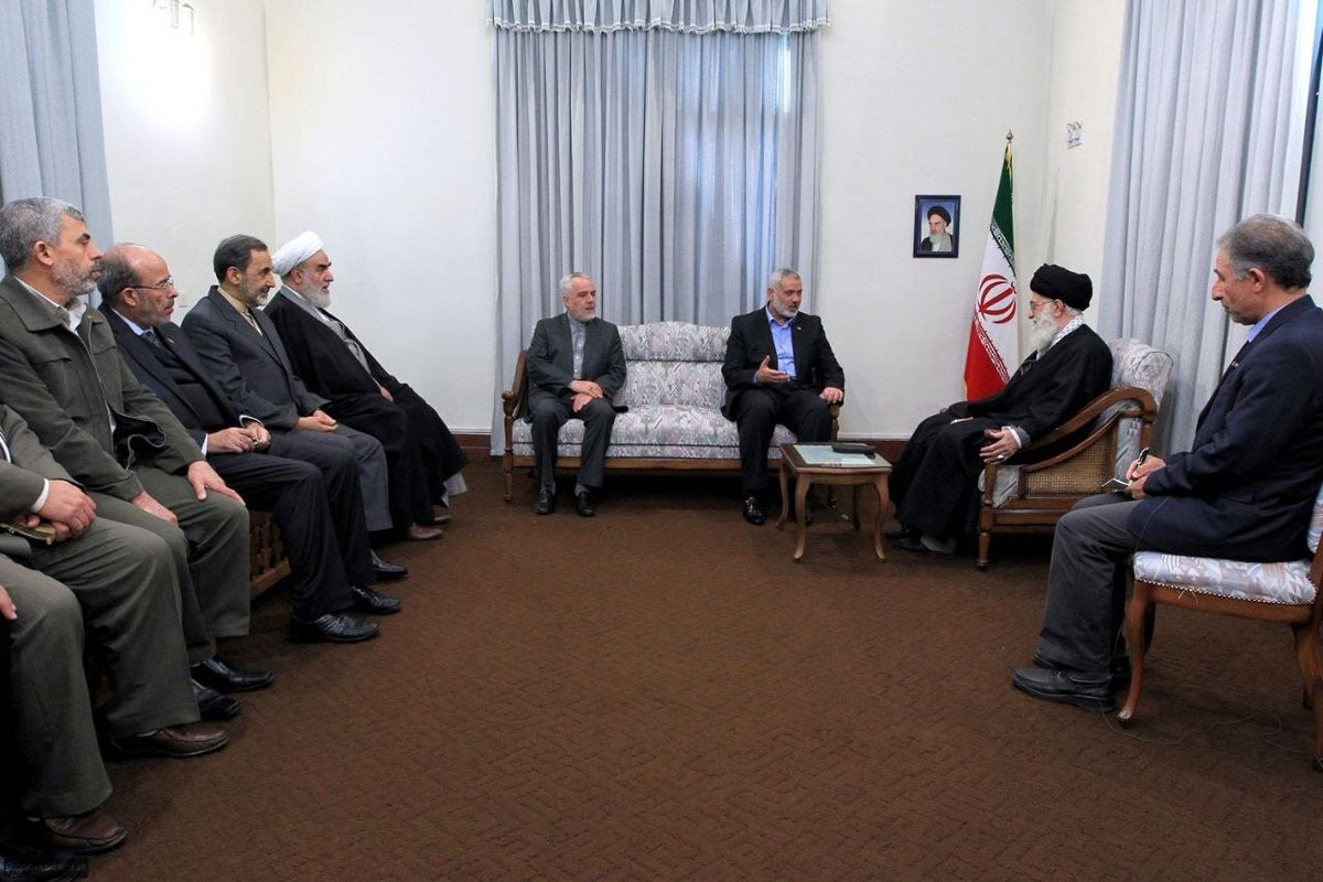 Yahya Sanvar'ın liderlerle buluşmasından nadide bir fotoğraf. 23 Şubat 2019
