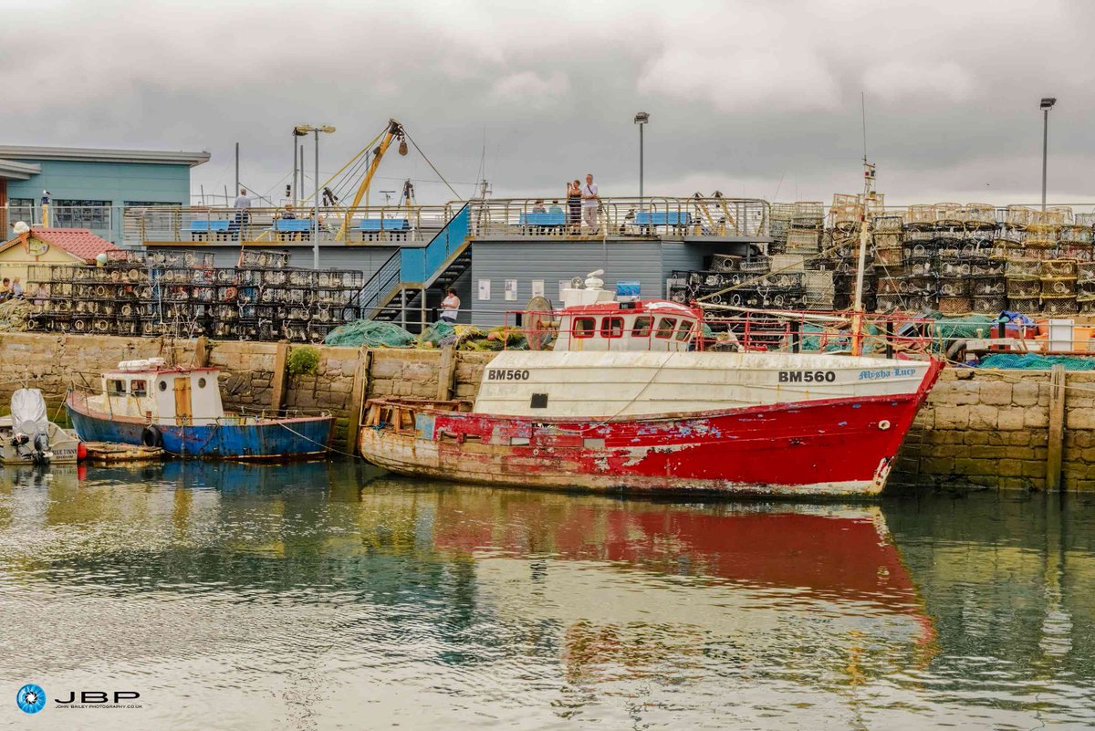 JBPhotos_UK's tweet photo. R is for ... Red boat / Reflection...
#AlphabetChallenge #WeekR #Brixham #Boats #WeirdLight #ThePhotoHour https://t.co/y3l3CXXvx6