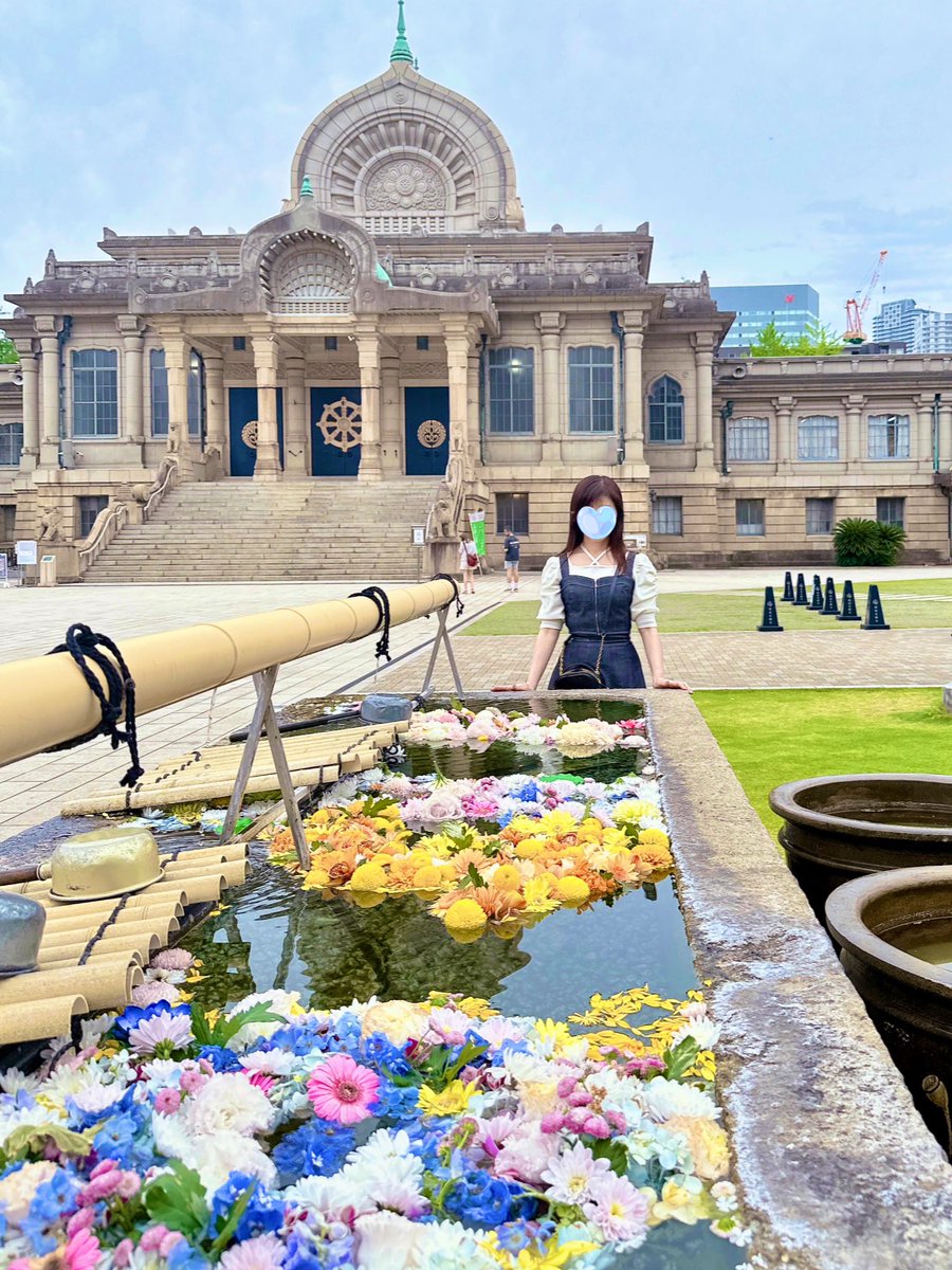 🌼お寺と花手水と私🌼

先月全然ヨガに行けなかったから、今月はきちんと時間作って行くことにしました！
今からたくさん汗かいて来ます💦