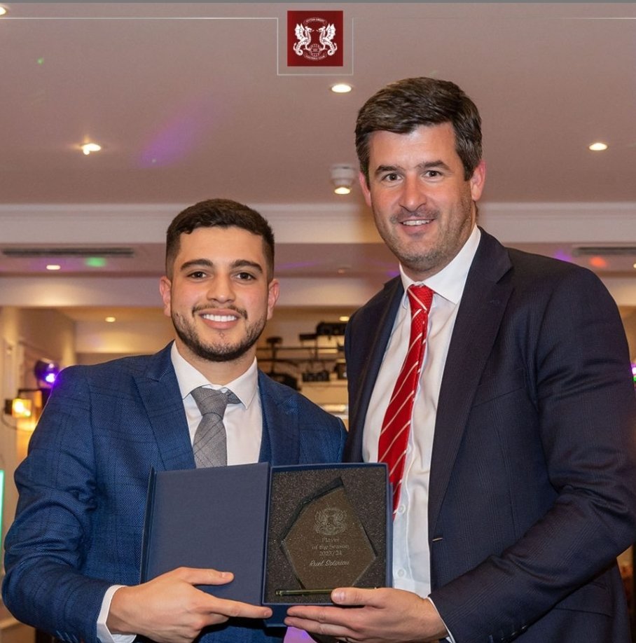 UK CYPRIOT RUEL SOTIRIOU WINS PLAYER OF THE YEAR AT LEYTON ORIENT
cypriotsworldwide.com/uk-cypriot-rue… #UKCypriot
@RuelSotiriou