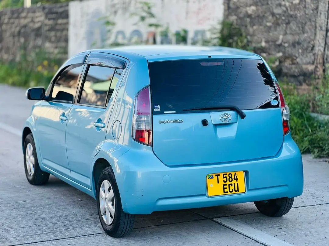 *Price 8.8M* Toyota Passo Cc 990 Year 2006 Mileage 66000 Automatic Color Sky Blue Excellent Condition 0626010537 Piga au njoo WhatsApp