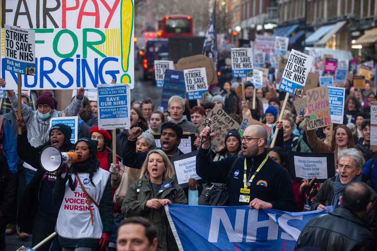 Happy #InternationalWorkersDay to all my NHS colleagues! And sending full solidarity to all workers currently in dispute. To all of you in struggle, we stand together & cannot accept continued attacks on our pay, terms, conditions, safety and our right to strike 👊 #MayDay