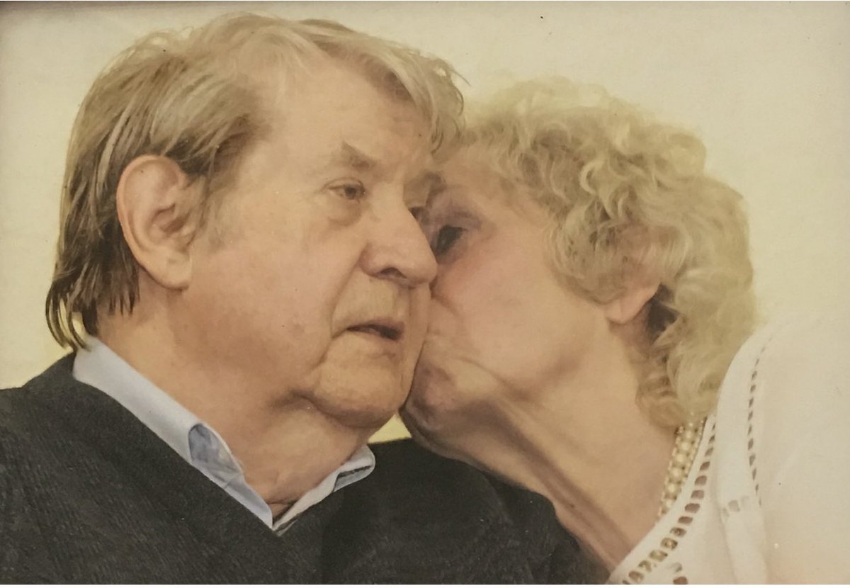 Jo and Pete but mainly Jo😀🐶👊🏻🤘🎸🎹 tweet media