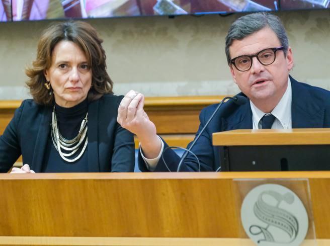 ultimora_pol's tweet image. 🇪🇺 #Europee2024 — Carlo #Calenda capolista in 4 circoscrizioni su 5. Al Nord-Ovest a guidare la lista ci sarà Elena #Bonetti

@ultimora_pol