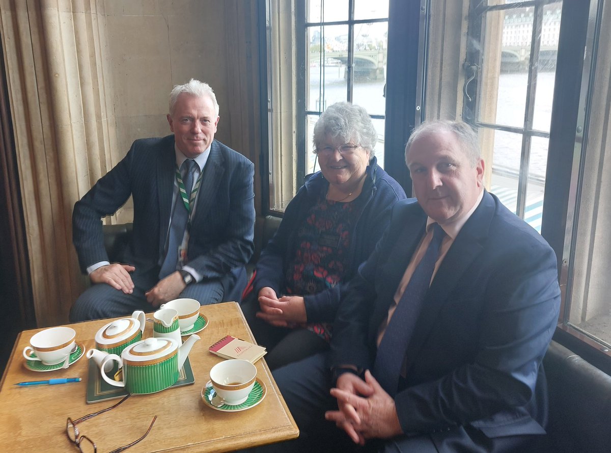 A real pleasure to welcome Cllr @MaryTemperton, Leader @BracknellForest, for a meeting with Local Government Minister, Simon Hoare @Simon4NDorset. Lots discussed, incl. #SEND, local planning, #Berkshire Prosperity Board, a new funding formula, funeral regulation and much more..