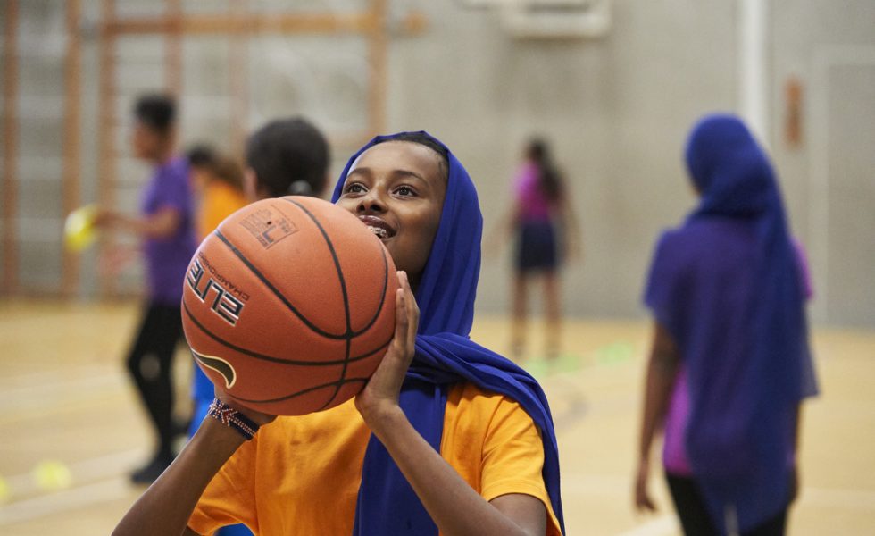 #Sports sector calls for “stronger measures” to reduce #inequalities 

sportsnation.org.uk/sports-sector-… via @SportsNationMag  

#ActiveLives #reports #SportEngland