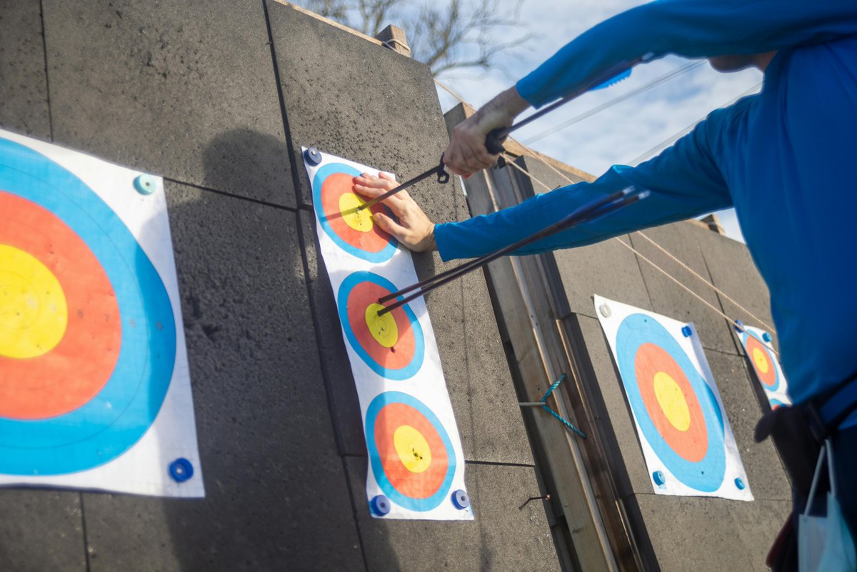 🎯It's Start #Archery Week! What better way to celebrate than by becoming an instructor yourself? We have several @archerygb Instructor courses available: 📍Birmingham: 18th & 19th May 📍Leeds: 15th & 16th June 📍Bimringham: 31st - 1st August ➡️ Book: sportstructures.com/education-trai…