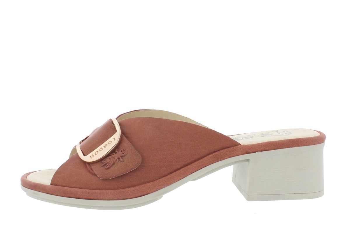 Gorgeously soft leather sandals by Fly London.

Now half price, shop here: kissshoe.co.uk/product/fly-lo…

#salesandals #newsandals #flylondon #pinksandals #sandalseason #womenssandals #ladiessandals #heeledsandals #leathersandals #flysandals #flylondonsandals #shoeshop