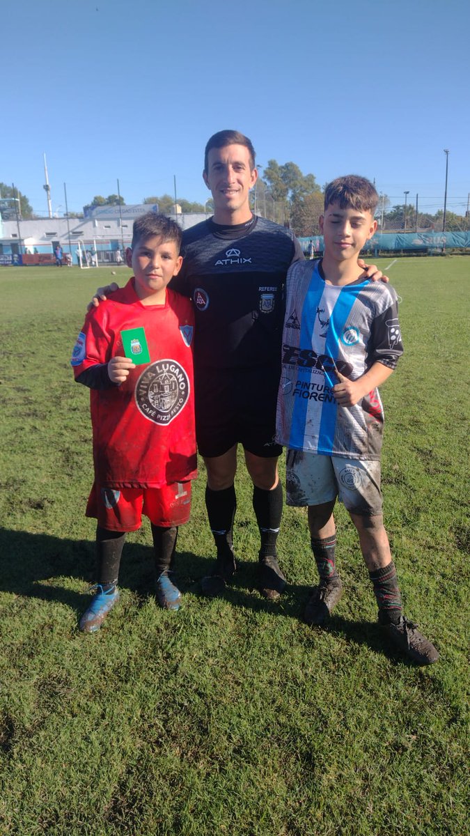 🟩 Tarjeta Verde en el Fútbol Infantil. Bastian Ortiz (Yupanqui) y Santino Bustos (Argentino de Merlo). Arbitro: Joaquín Fraga. Ambos categoría 2013.
