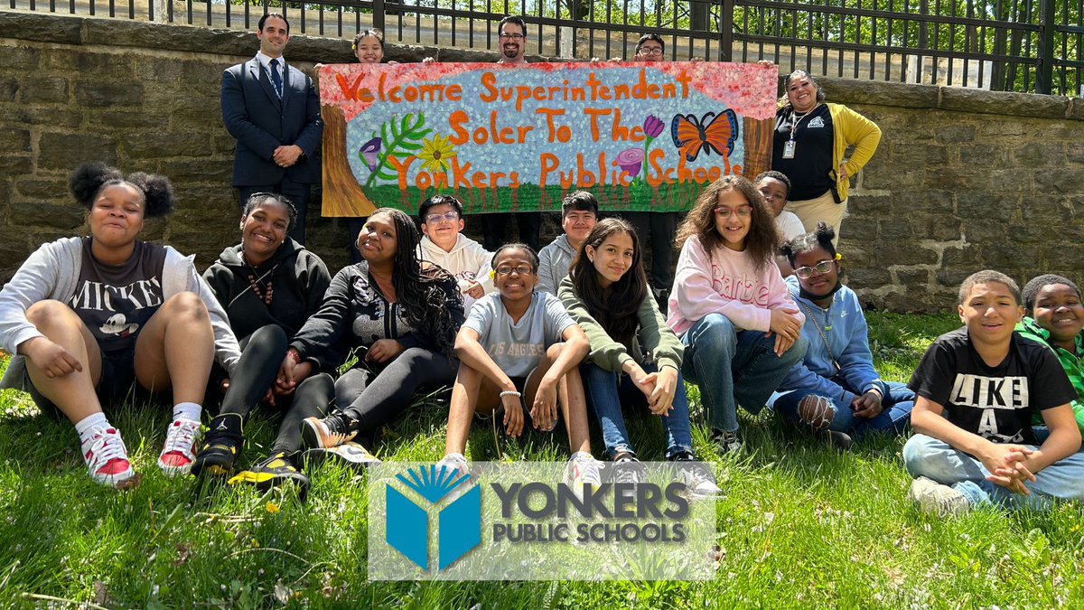 🚀Welcome #Yonkers Superintendent of Schools @AnibalSolerJr!
🚀¡Bienvenido Superintendente de Escuelas Yonkers Aníbal Soler, Jr.!  
🎨With thanks to Team School 17 @ypsarts #YonkersPublicSchools