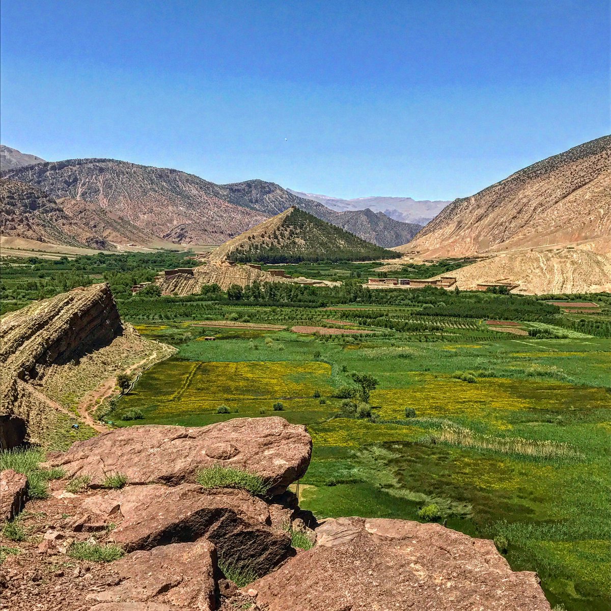 Ait Bougemez is one of my very favourite places in Morocco. Especially in Spring.