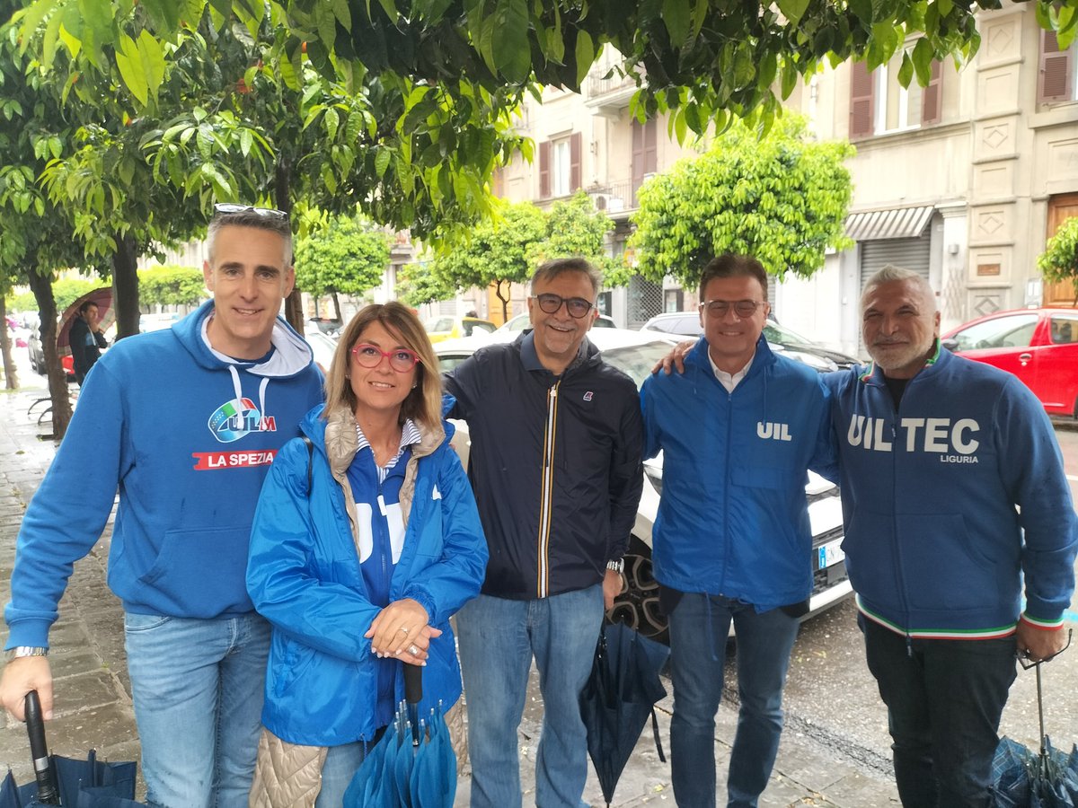 #1maggio a #LaSpezia con il comizio del segretario nazionale @UILofficial Santo Biondo.
Rimettiamo la #Pace, il #Lavoro e la #Giustizia sociale al centro dell'agenda europea