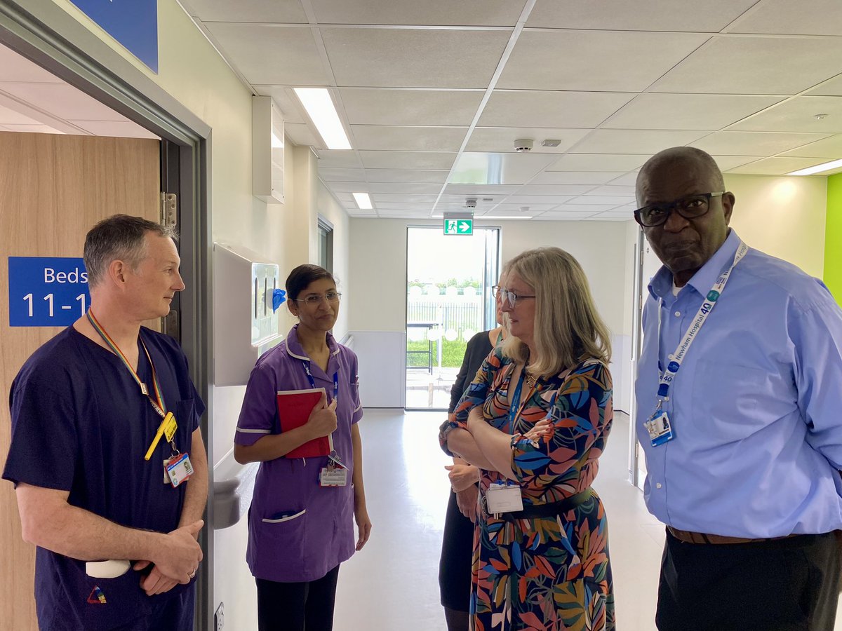 Board visit - Fantastic to see the new #ITU @NewhamHospital open to patients. Thanks to the Newham and Estates teams for all the hard work getting this project over the line. Thanks to Neil, Elizabeth, James and Nayna for the tour! @S_AshtonNHS @HardevVirdee @Jacqui_Smith1