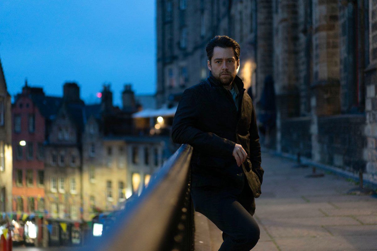 🕵️‍♂️ New crime series #Rebus will be launching this month! Starring #Outlander's Richard Rankin in the title role, the series is based on the Inspector Rebus novels by @Beathhigh. Landing 17 May on @BBCiPlayer & @BBCScotland and 18 May on @BBCOne. ℹ️ bbc.co.uk/mediacentre/20…