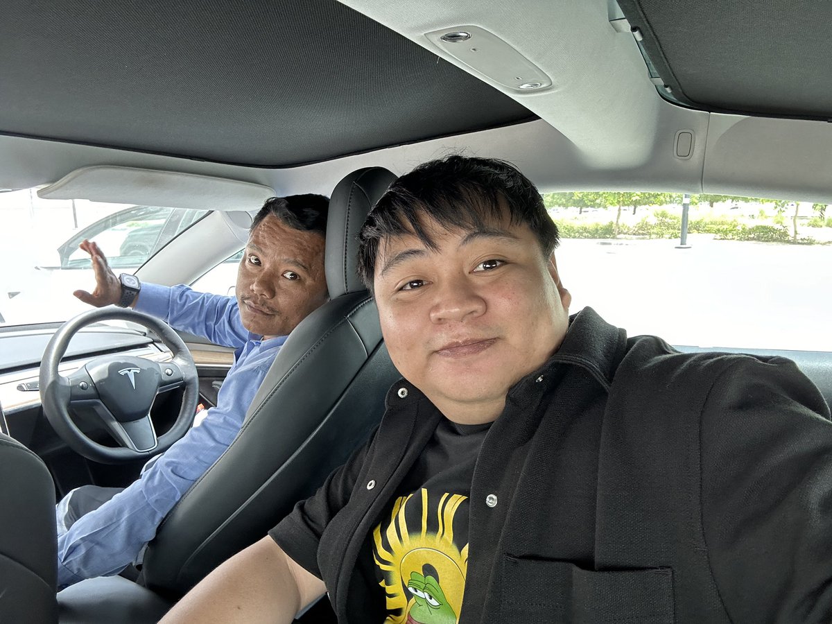 Amazing_Riin's tweet photo. Thank You to @nRide12 at @web3dubai_io @web3globalmedia for Free ride it was nice and luxurious experience. https://t.co/BMKzBuCJAG