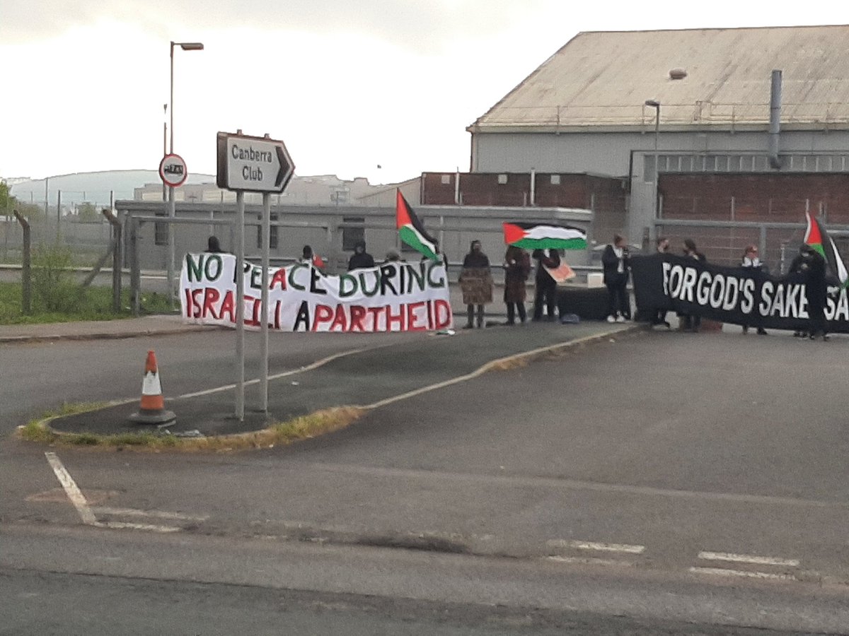 Well an interesting morning. 
All gates to work blocked by protestors.
3 hours waiting outside now.
No decision from management what to do yet.