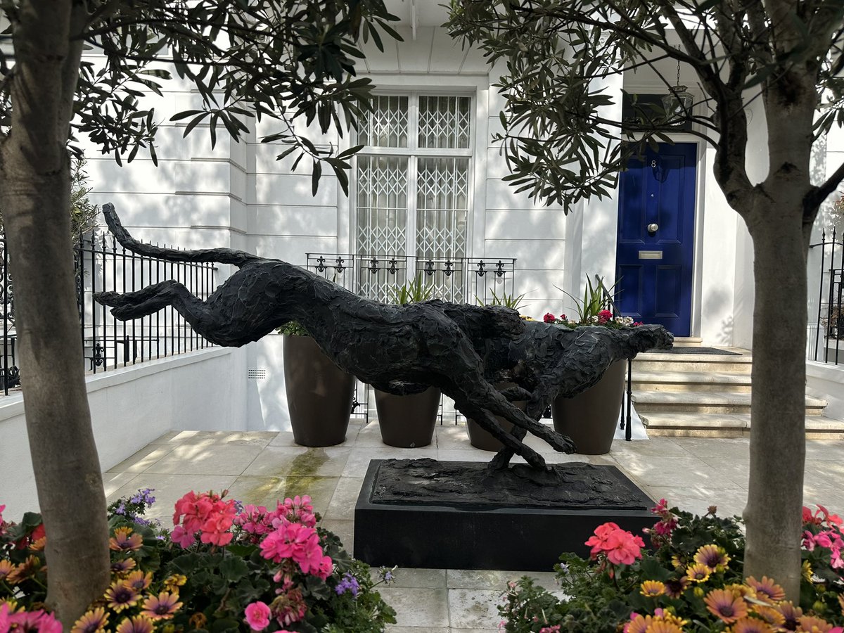 Mornin’. And what a gorgeous morning it is. The sort of morning to be in Knightsbridge, looking at how much money these people have spent on their garden ornaments.