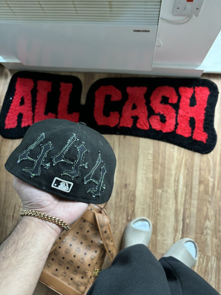 g5uap's tweet image. Custom New Era Fitted’s x Lost hills 444
#customfitted #fashiondesign #x