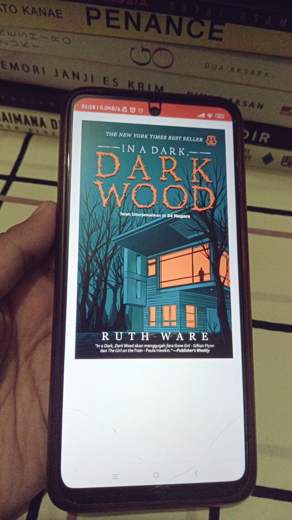 In A Dark,Dark Wood
#RuthWare #BentangPustaka