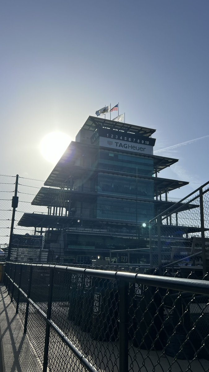 only 8 more days until i can take more pagoda pictures ❤️

#Indy500