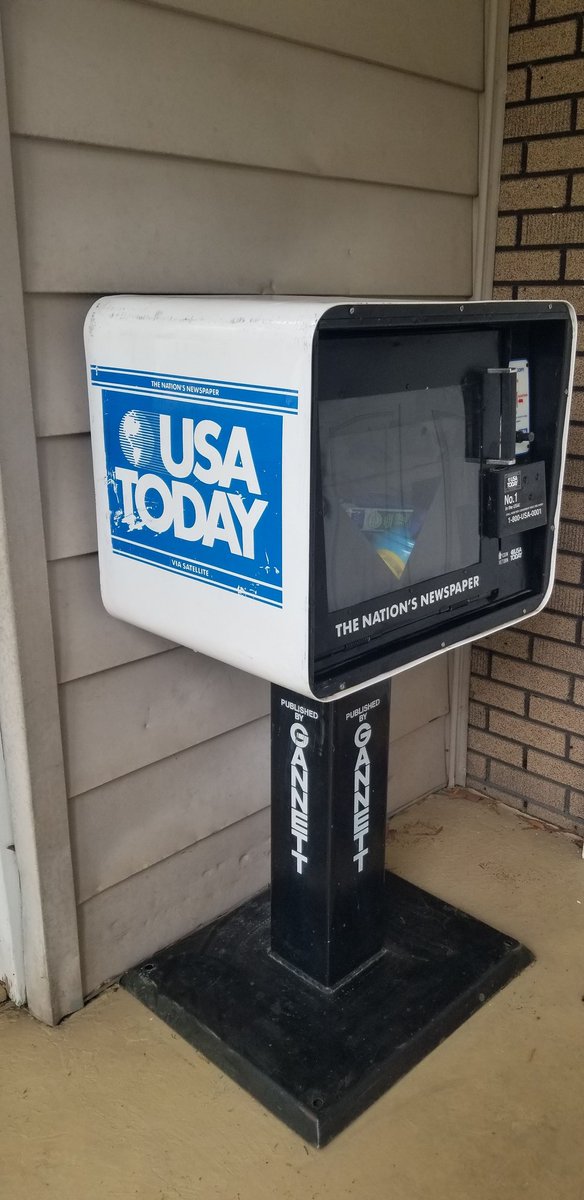 I knew there was a reason I've moved this box from home to home across the country. Excited to announce that starting Monday I'll be senior national political correspondent at @USATODAY.