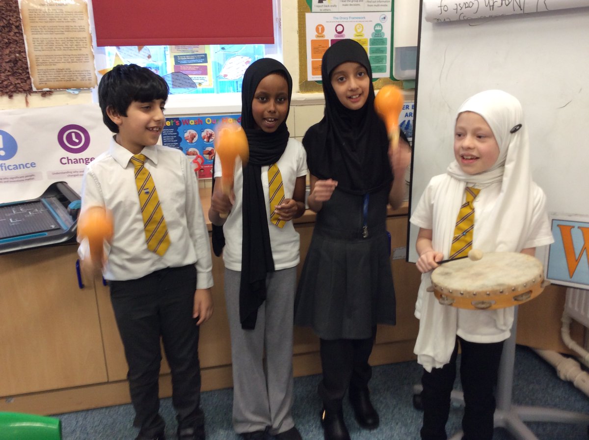 4S have transformed into musical maestros! 🎵 They composed their very own Samba rhythms, infusing the classroom with vibrant beats. From tambourines to maracas, they rocked the stage, sharing their melodic creations with enthusiasm. @kapowprimary