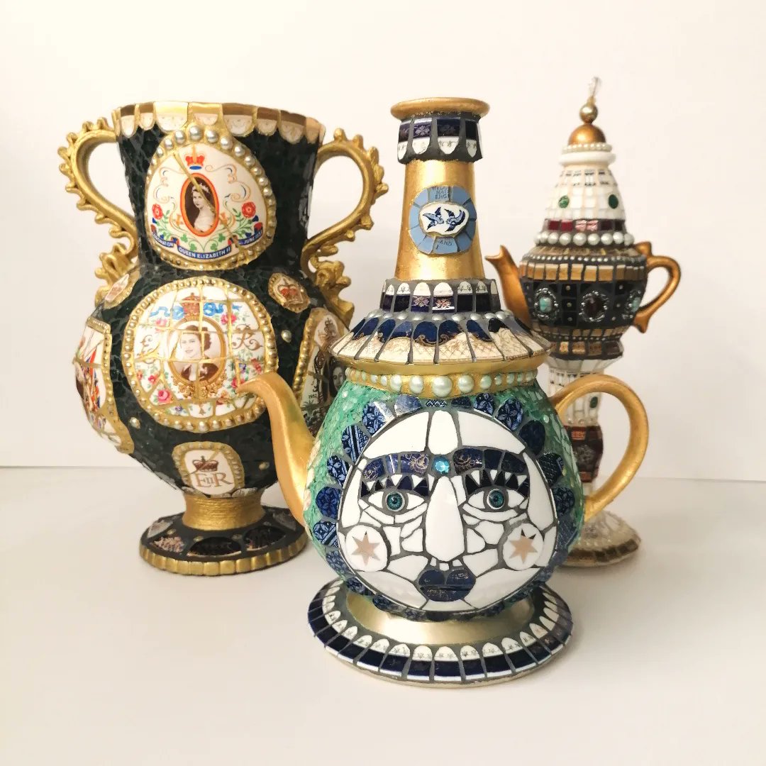 ⭐💙CHALICES💙⭐
<a href="/SuffolkCraftSoc/">SuffolkCraftSociety</a> at The Minories Gallery, #Colchester 2nd-12th May #MayDay #maymosaic #brokenchina